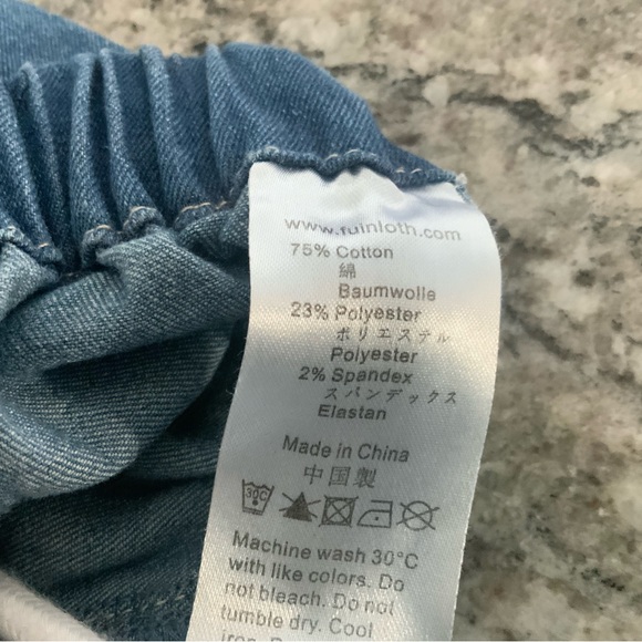 Woman’s blue Jean polyester, cotton & spandex sport shorts size XL. - Picture 4 of 6